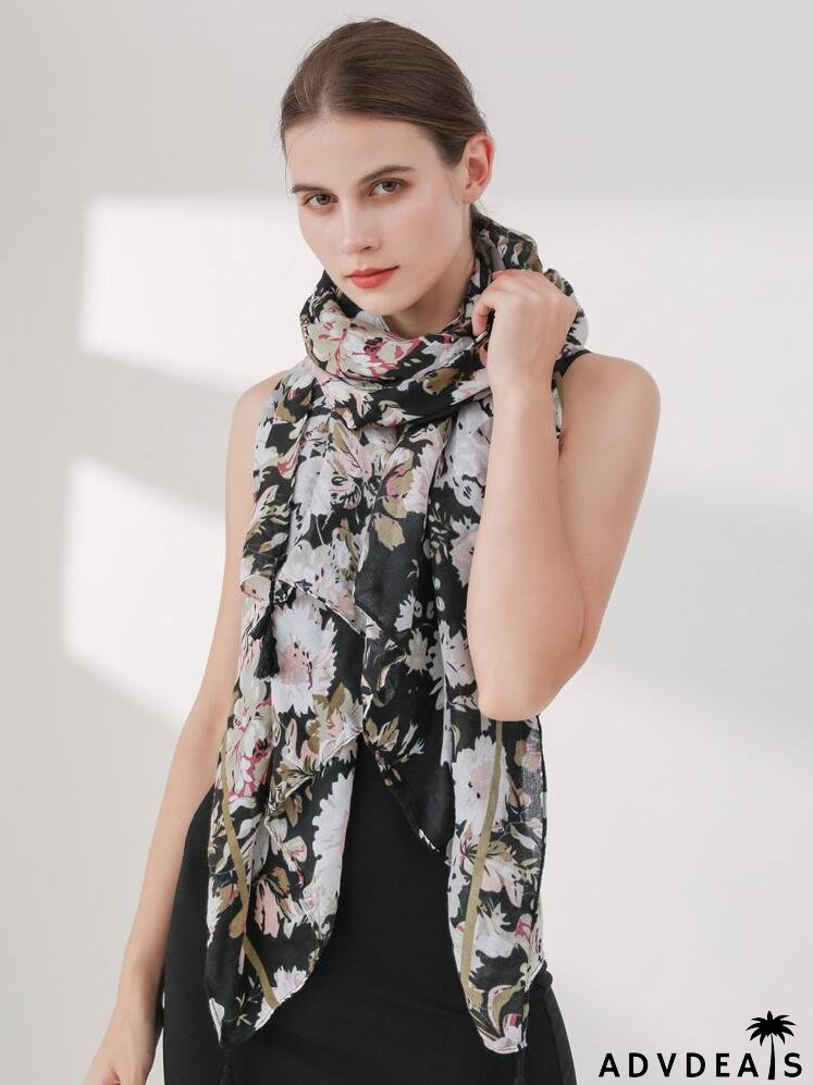 Floral Print Tassel Decor Scarf