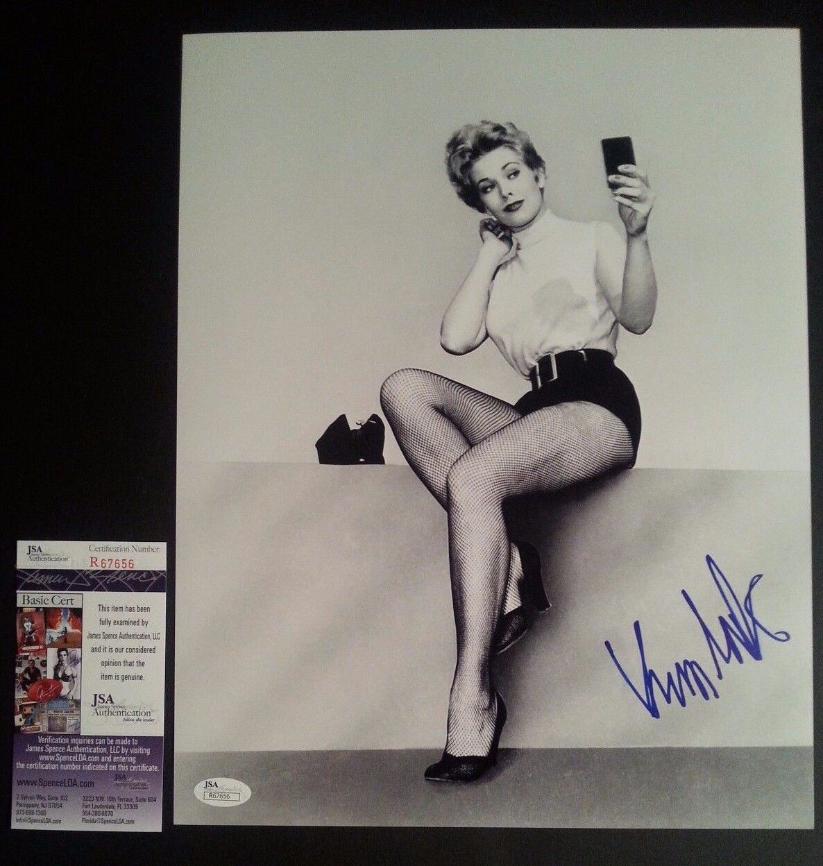 KIM NOVAK Authentic Hand-Signed VERTIGO