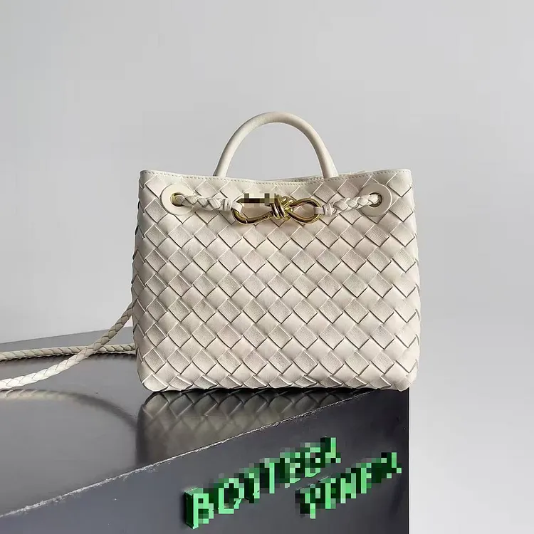 Women Casual Crossbody Bag Stylish Geometric Pattern Adjustable Strap, Zipper Closure, Synthetic Casual Outing Bag