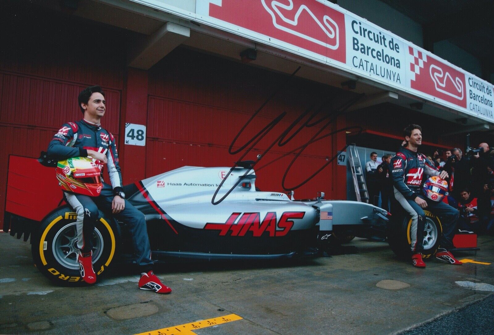 ESTEBAN GUTIERREZ HAND SIGNED 12X8 Photo Poster painting - HAAS F1 AUTOGRAPH - FORMULA 1 1