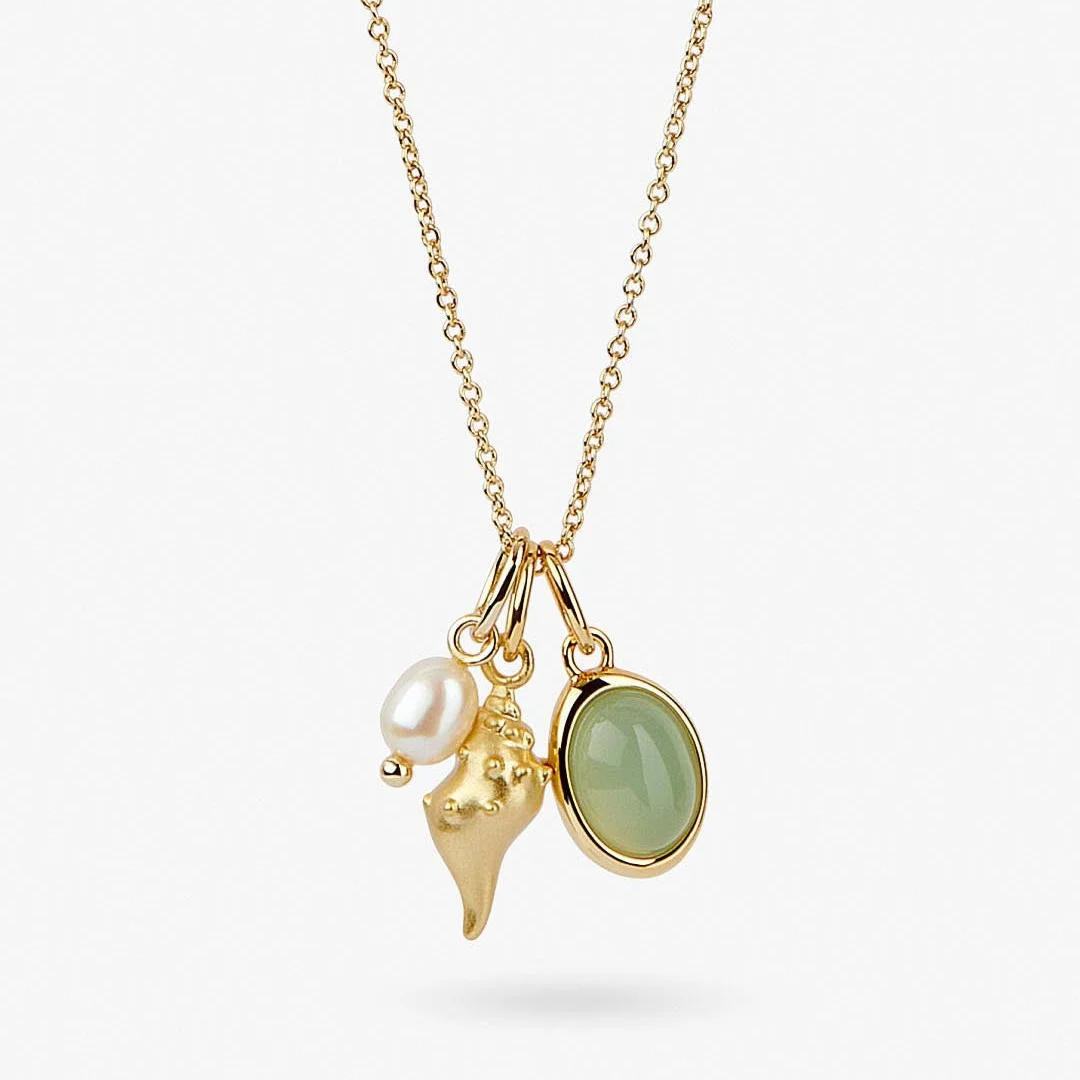 Womens Vintage Jade Shell Conch Necklace / DarkAcademias /Darkacademias