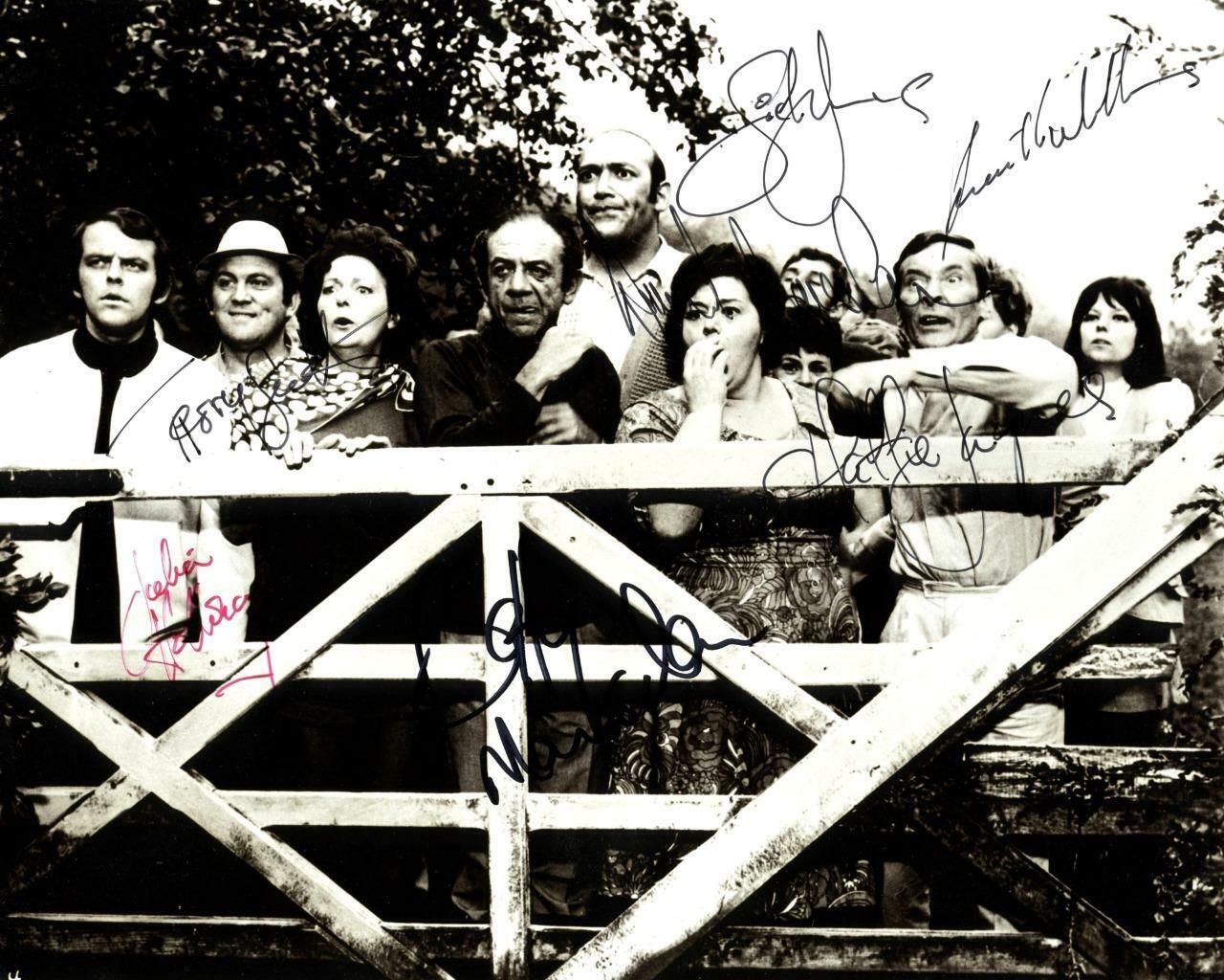 Carry on Camping Cast SIGNED AUTOGRAPHED 10 X 8