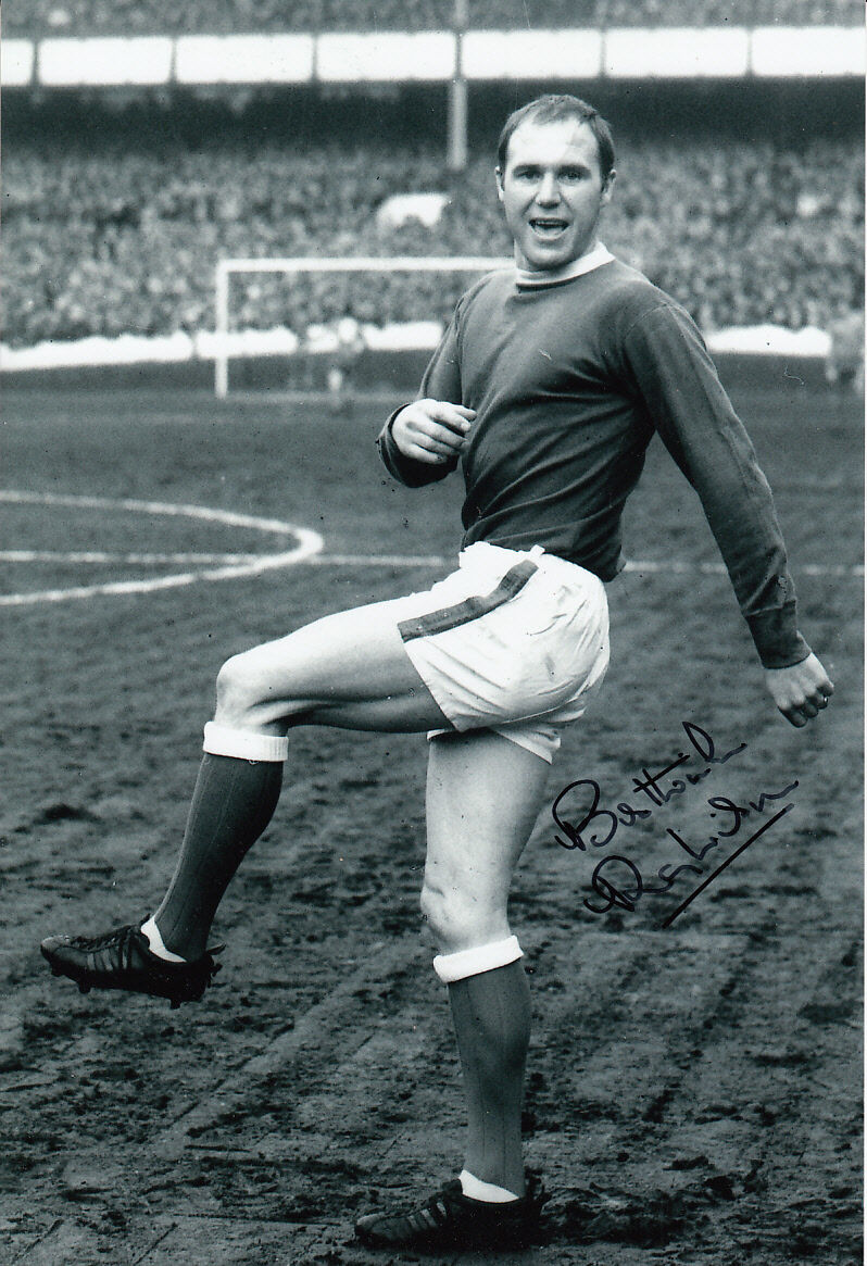 Everton Hand Signed Ray Wilson 12x8 Photo Poster painting.