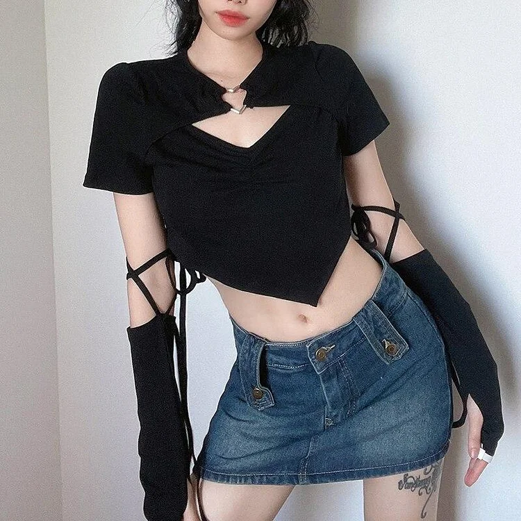 GOTH HOLLOW OUT LACE UP BLACK CROP TOP