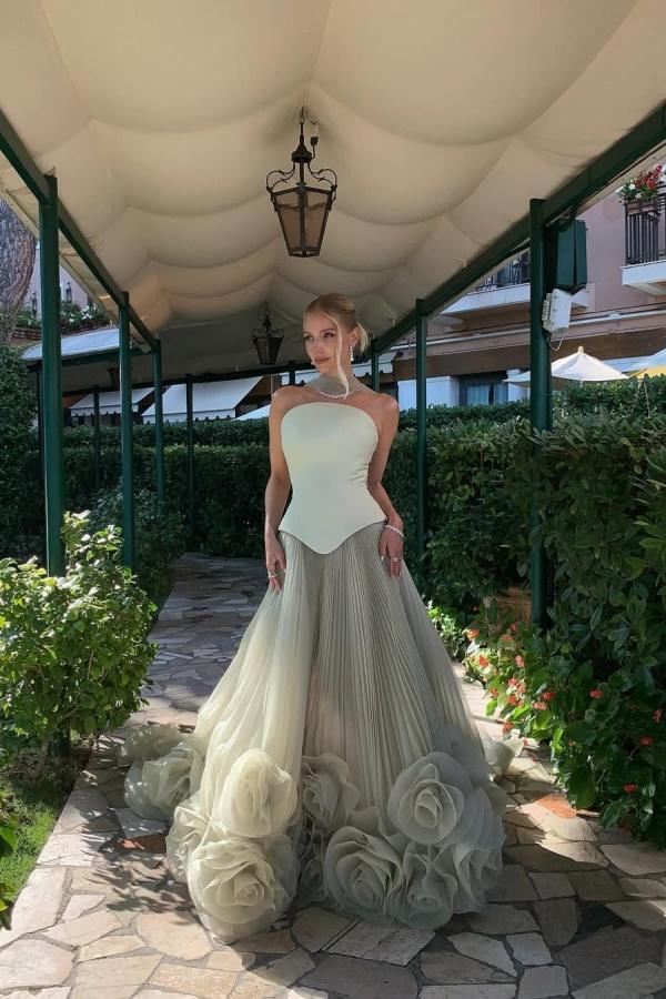 Lussooy Chic Tulle Dusty Sage Sleeveless Strapless Satin Long Pleated Prom Dress with Flowers 