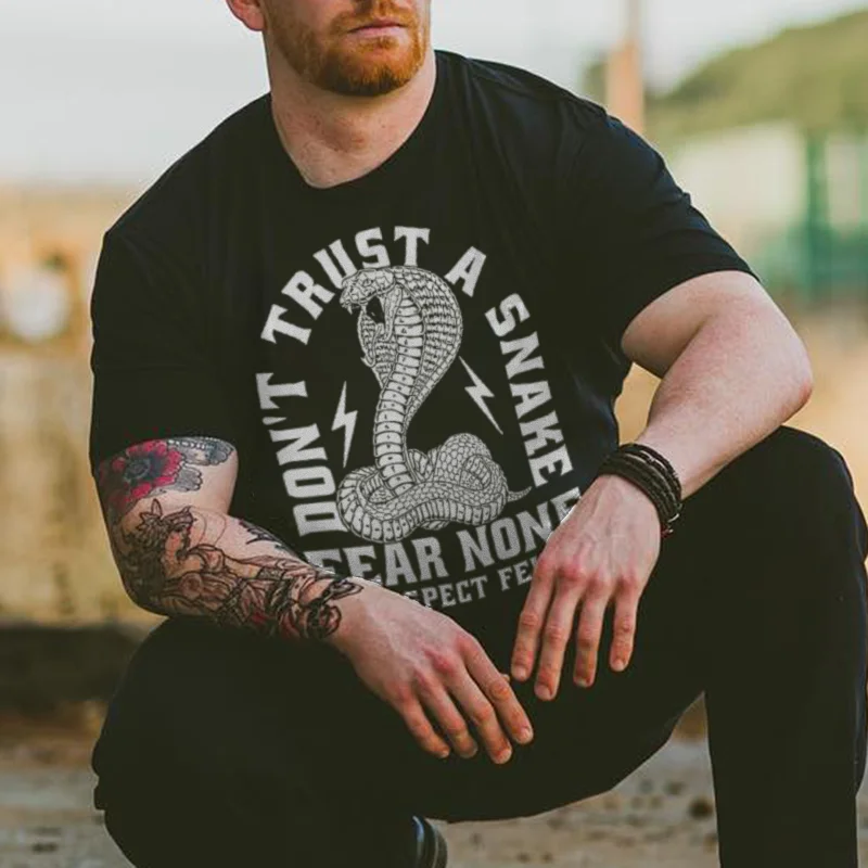Don't Trust A Snake ​Printed Men's T-shirt -  UPRANDY