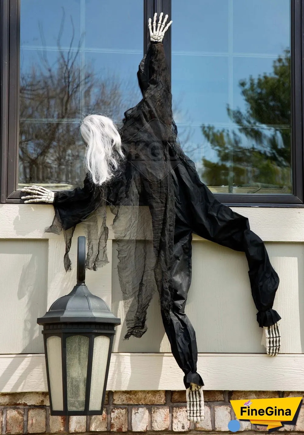 Halloween Climbing Ghost Decoration