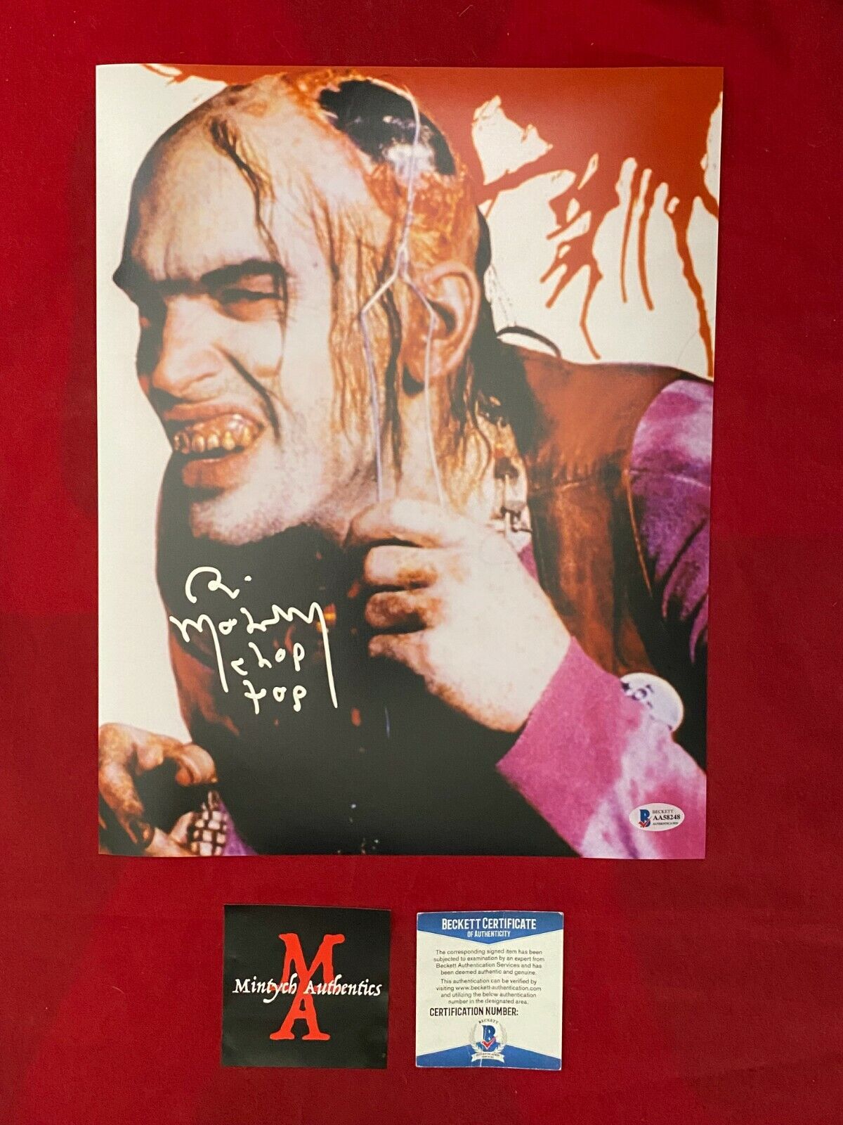 BILL MOSELEY AUTOGRAPHED SIGNED 11x14 Photo Poster painting! TEXAS CHAINSAW MASSACRE! BECKETT!