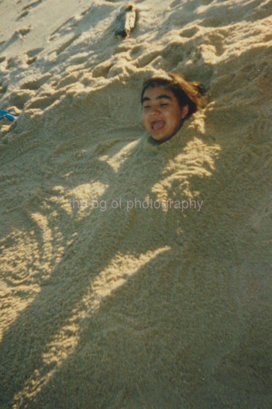 BEACH HEAD Sand FOUND Photo Poster painting ColorOriginal Snapshot VINTAGE 86 18