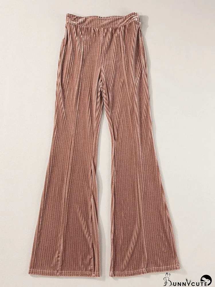 Form-fitting corduroy pants