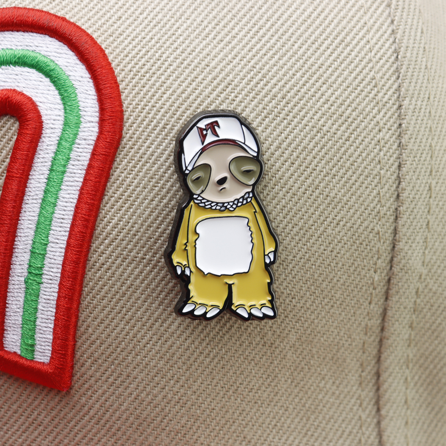 NEW ERA BOY AND SLOTH METAL PIN