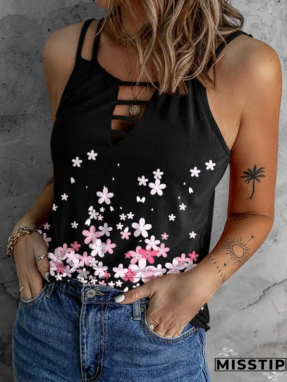 Chic Black Floral Lace-Up Spaghetti Strap Tank Top