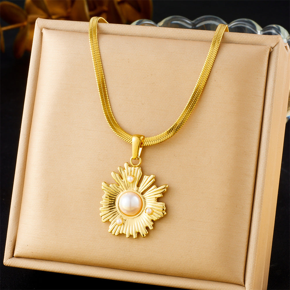 Fashion Freshwater Pearl Sunflower Gold-Plated Blade Chain Stainless Steel Pendant Irregular Personality Necklace