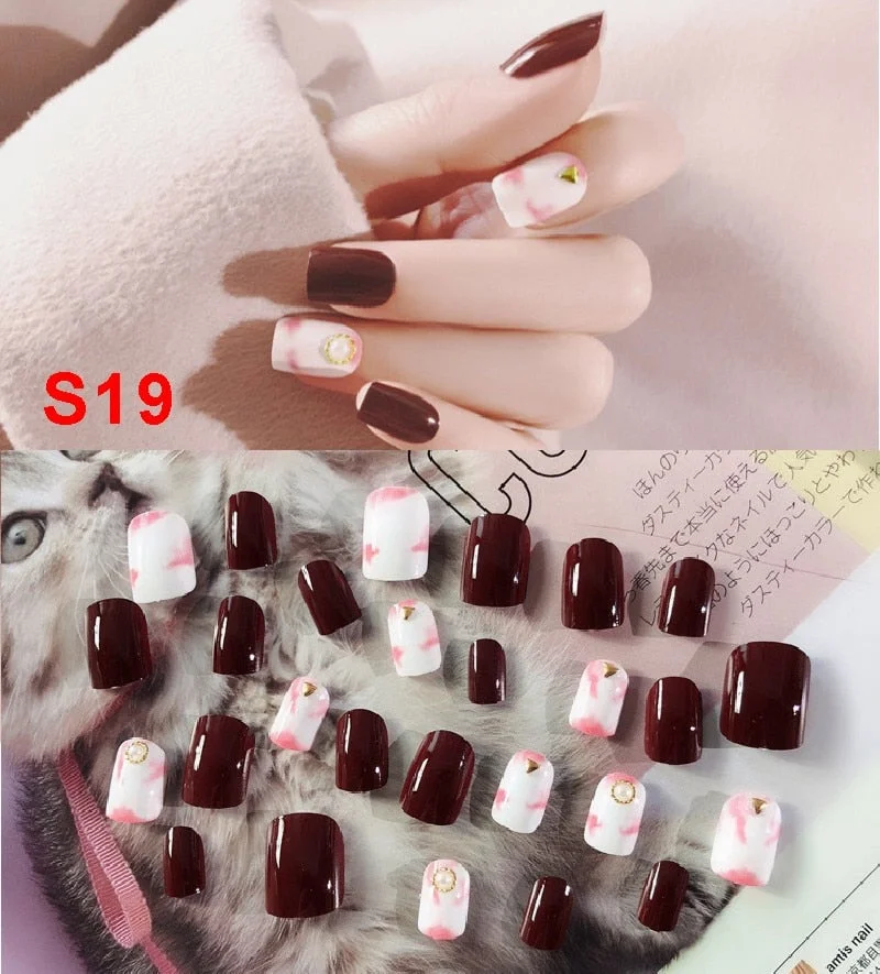 24pcs/set Elegant Fake Nails Black White Stripe Color Mix Chic Short False Nails with Pearl Rhinestone Square Acrylic Nails Tips-Nail Inspo