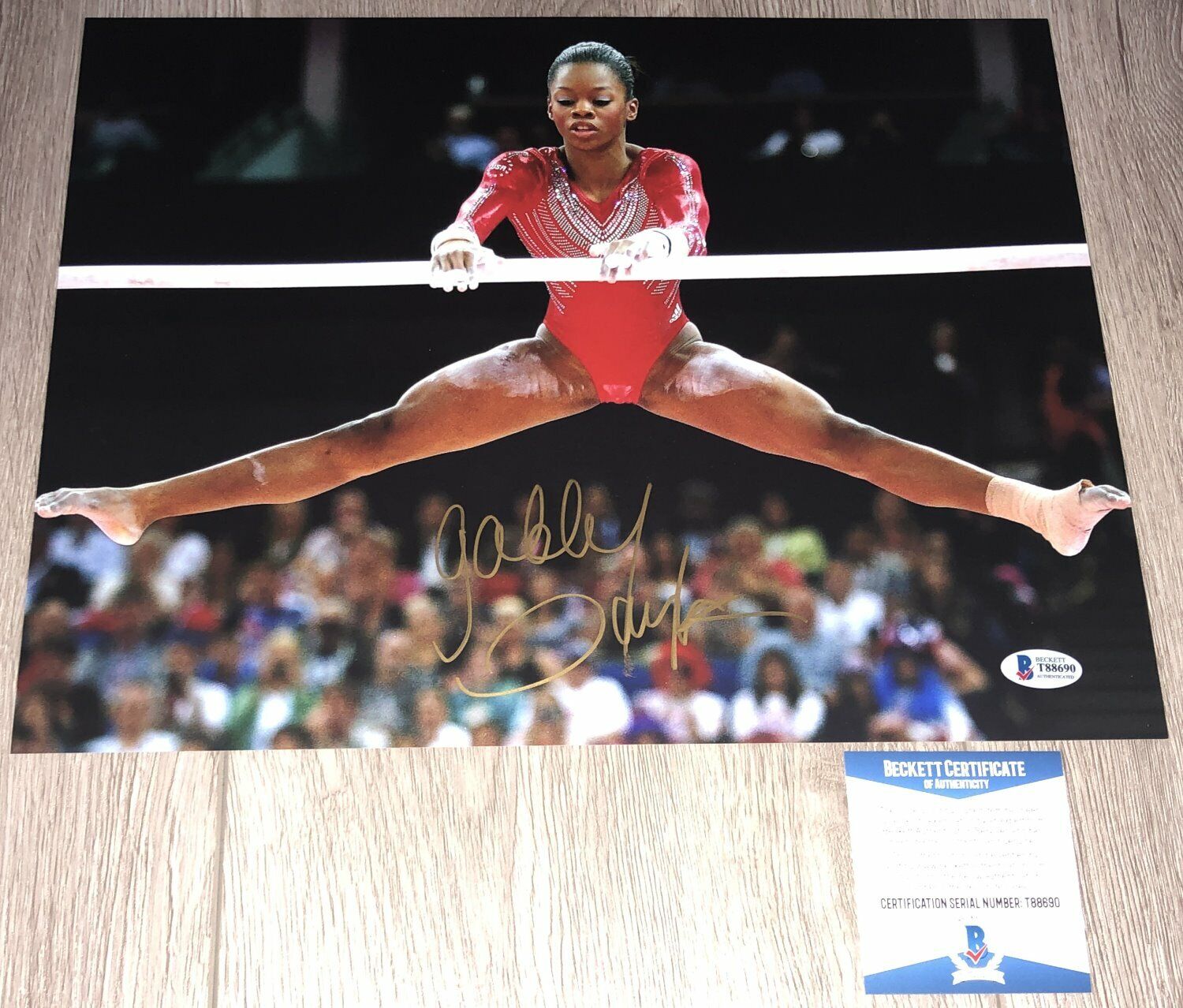 GABBY GABRIELLE DOUGLAS USA GYMNASTICS SIGNED 11x14 Photo Poster painting EXACT PROOF & BAS COA