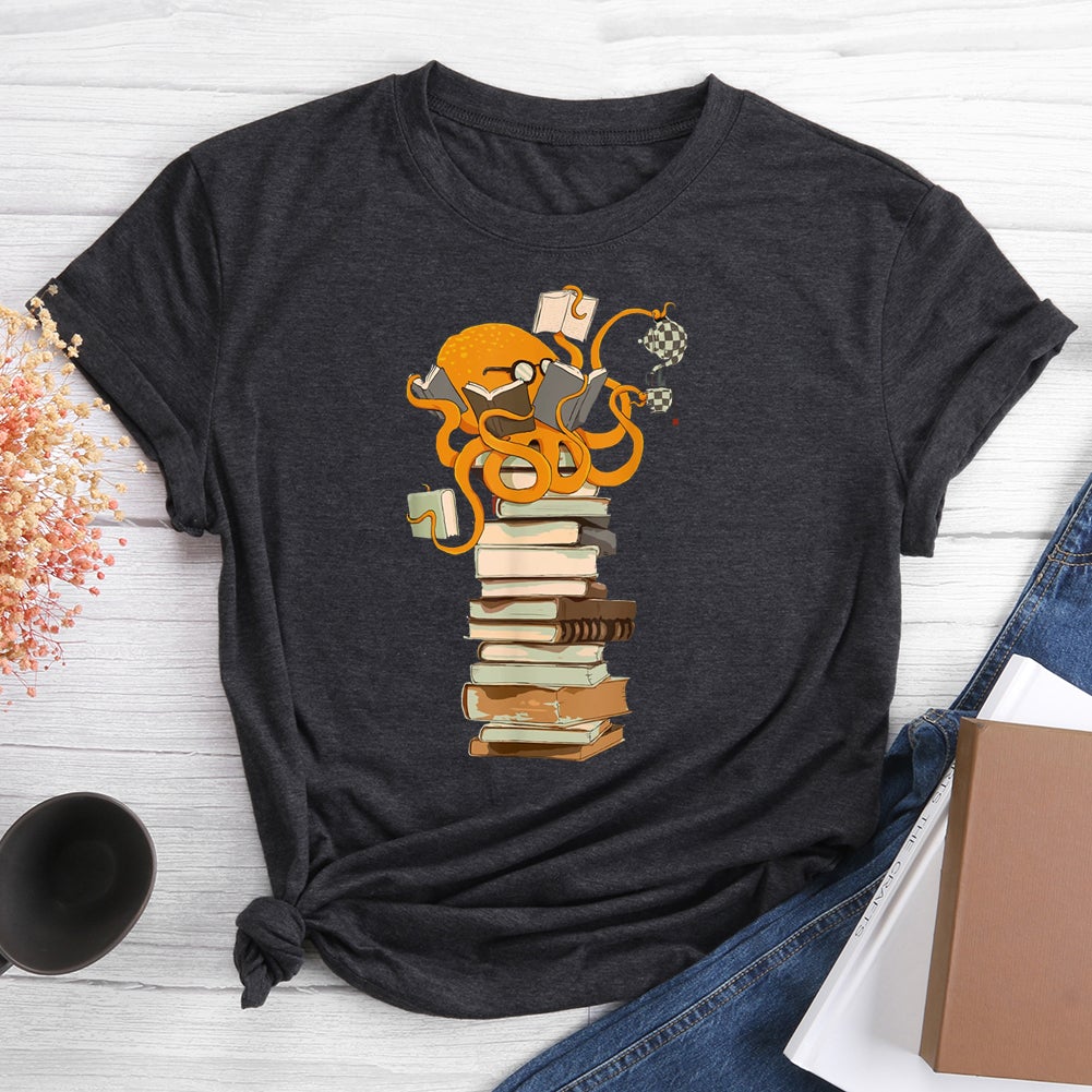 Book Lovers T-shirt