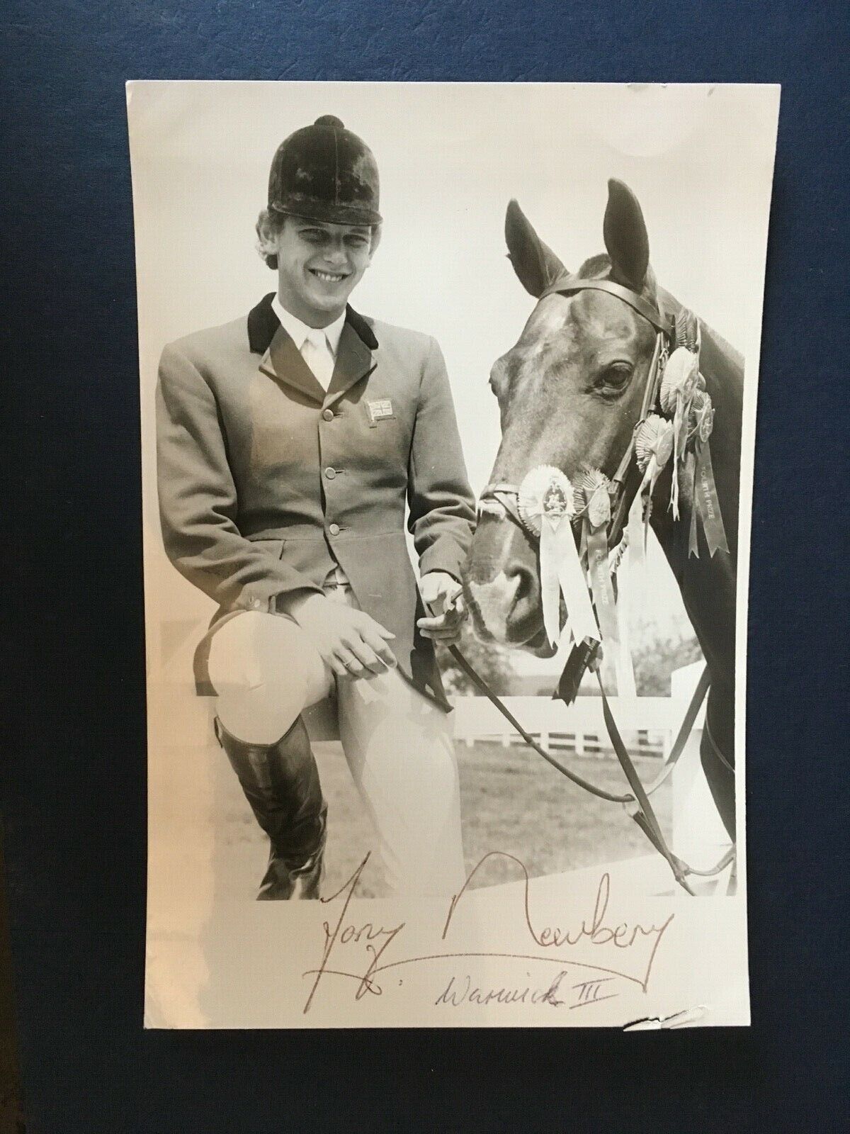 TONY NEWBERY - BRITISH OLYMPIAN SHOW JUMPER - SIGNED B/W Photo Poster painting