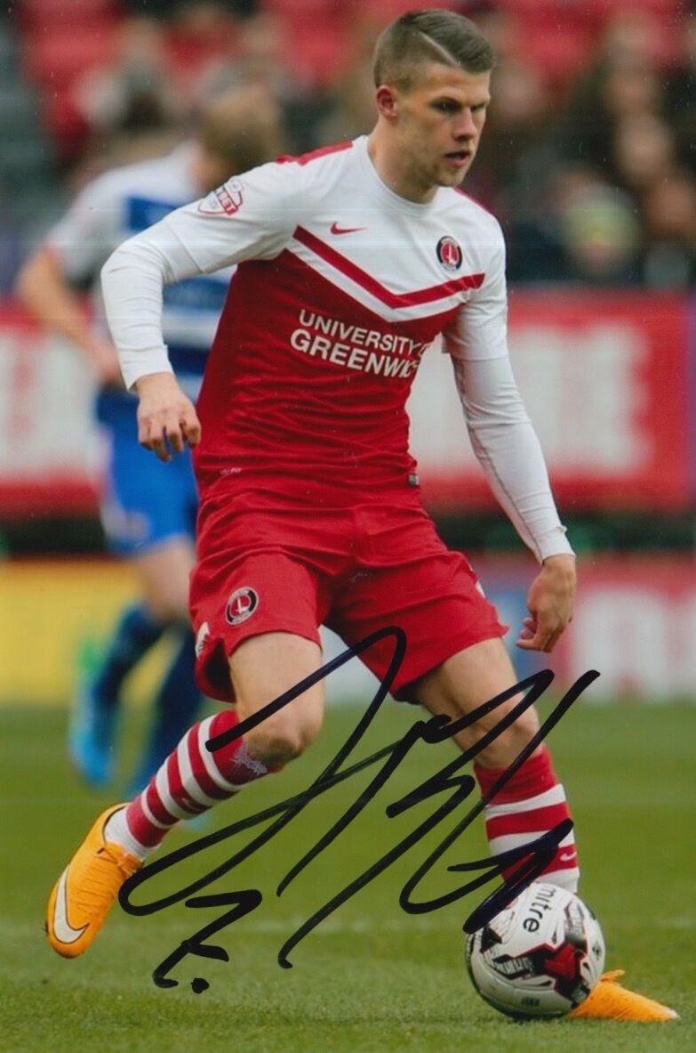 CHARLTON ATHLETIC HAND SIGNED BERG GUDMUNDSSON 6X4 Photo Poster painting.