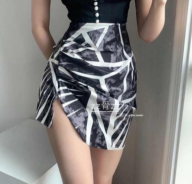 ABEBEY New Summer Geometric Printing Irregular Korean Pleated Slim Split Fork Mini Skirt  Hot Skirts Sweet Women 3U90