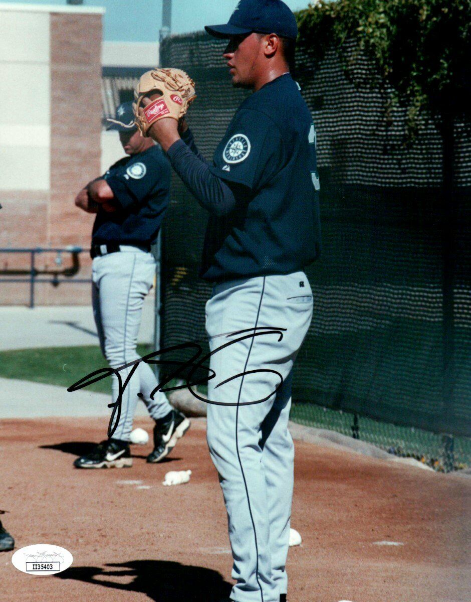 Freddy Garcia Signed Autographed 8X10 Photo Poster painting Seattle Mariners JSA II35403