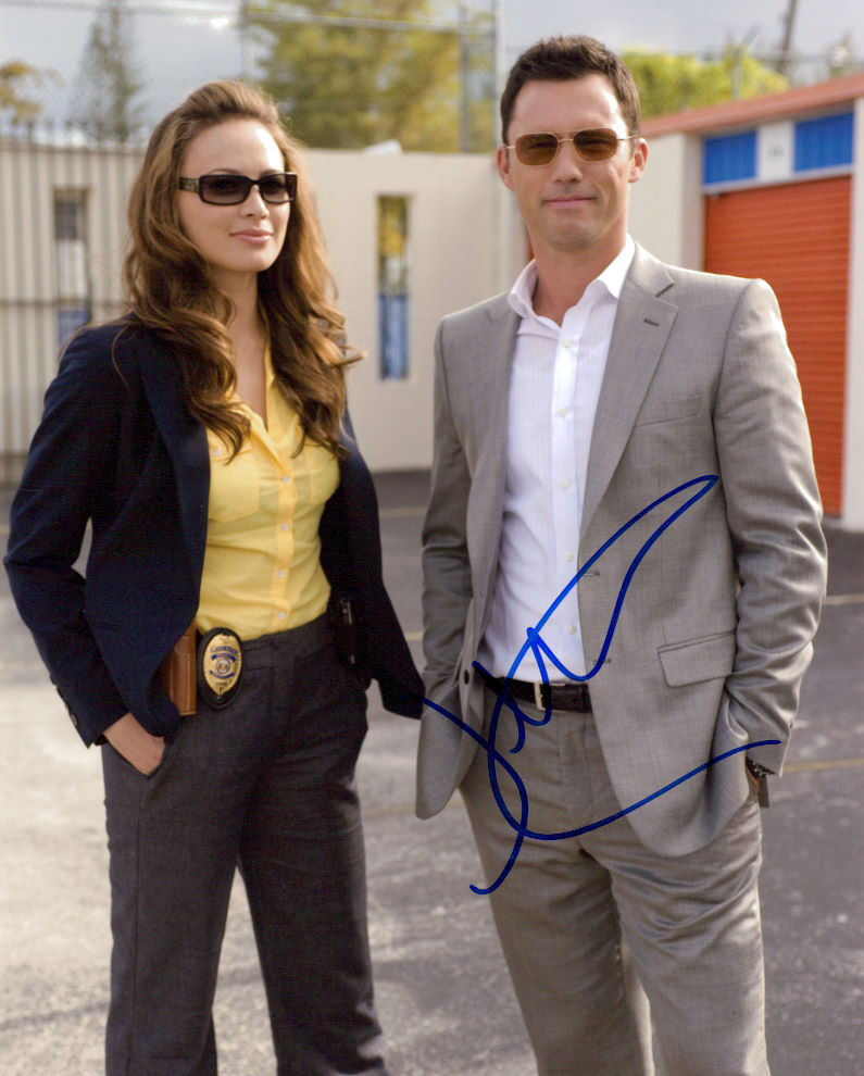 Jeffrey Donovan (Burn Notice) signed authentic 8x10 Photo Poster painting COA