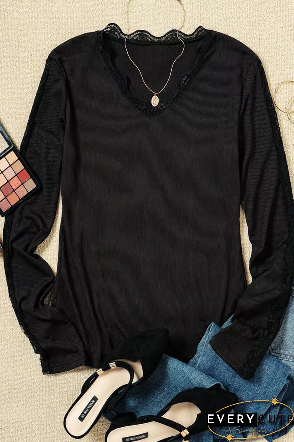 Lace Splicing Scallop V Neck Long Sleeve Blouse
