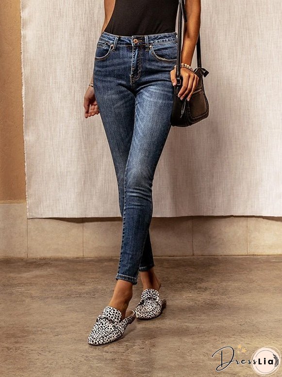 Hip Jeans With Small Feet