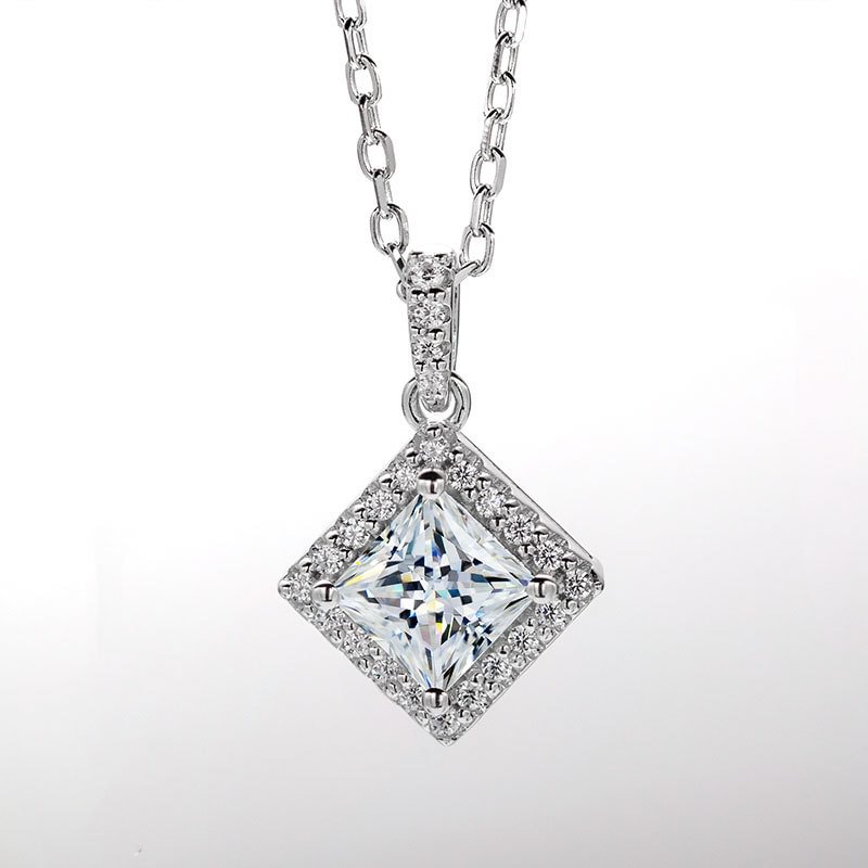 Moissanite Diamonds 1ct Necklaces