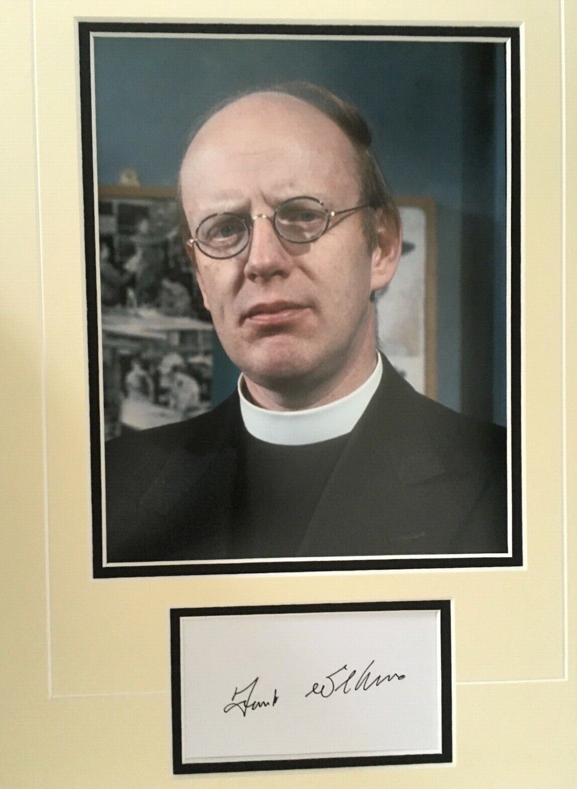 FRANK WILLIAMS - DADS ARMY ACTOR - EXCELLENT SIGNED COLOUR Photo Poster painting DISPLAY