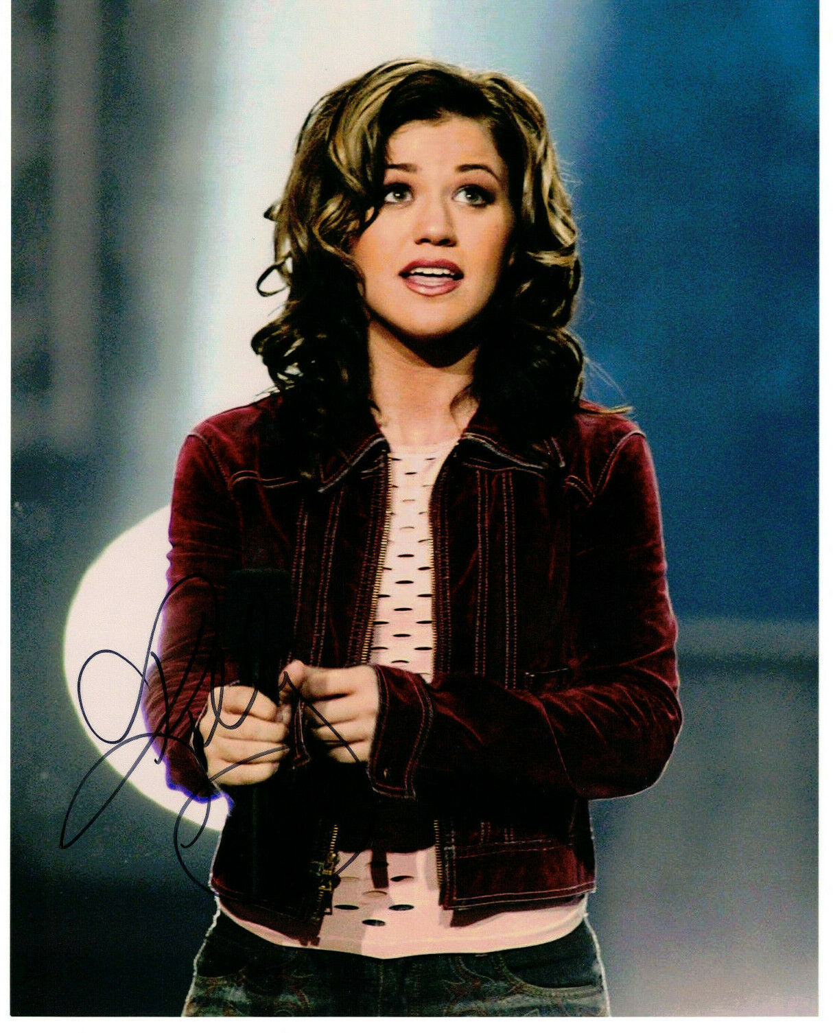 Kelly Clarkson Signed 8x10 Photo Poster painting Autographed, American Idol, Musician, Singer