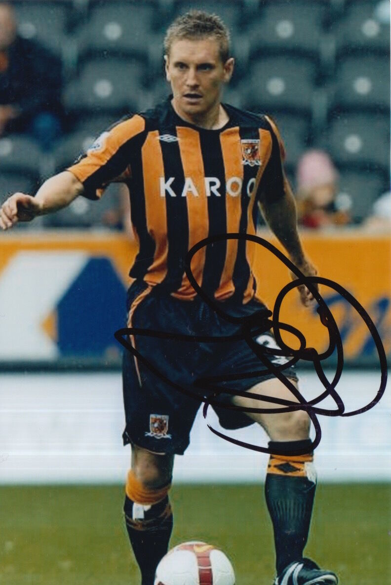 HULL CITY HAND SIGNED ANDY DAWSON 6X4 Photo Poster painting 3.