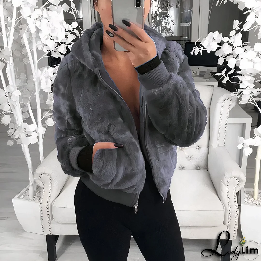 Fashionable and Minimalist winter Jacket