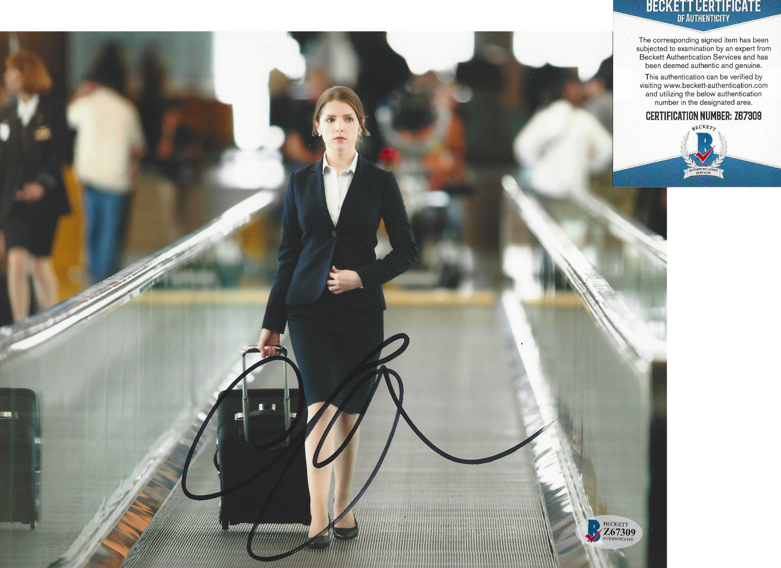 ANNA KENDRICK SIGNED 'UP IN THE AIR' 8x10 MOVIE Photo Poster painting B ACTRESS BECKETT COA BAS