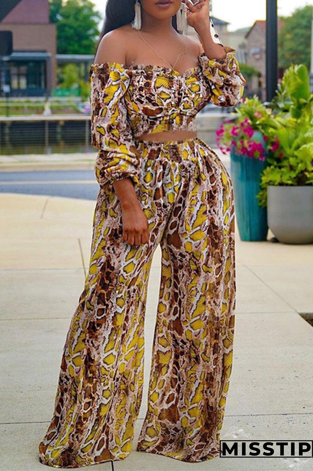 Blue Fashion Casual Print Backless Off the Shoulder Long Sleeve Two Pieces