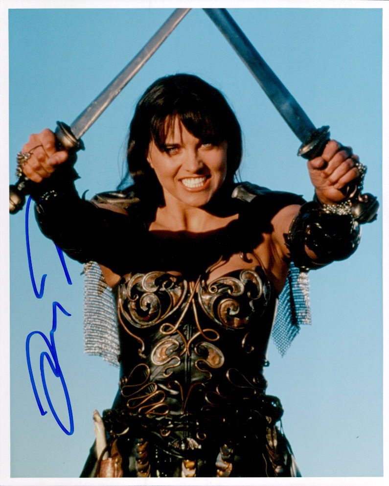 Lucy Lawless (Xena: Warrior Princess) signed authentic 8x10 Photo Poster painting COA