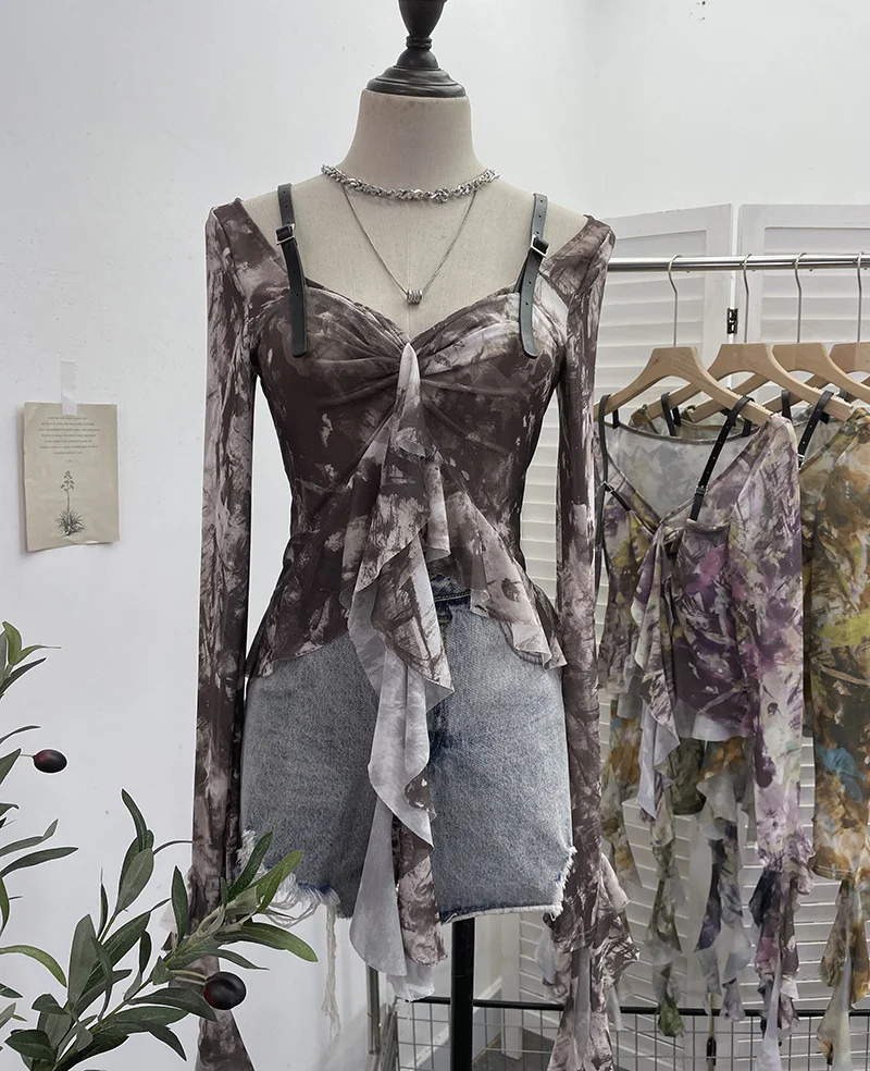 Uveng French Retro Oil Painting Wind Dyed Lotus Leaf Side Sling T-Shirts Long Sleeves Drifting Coat 2658