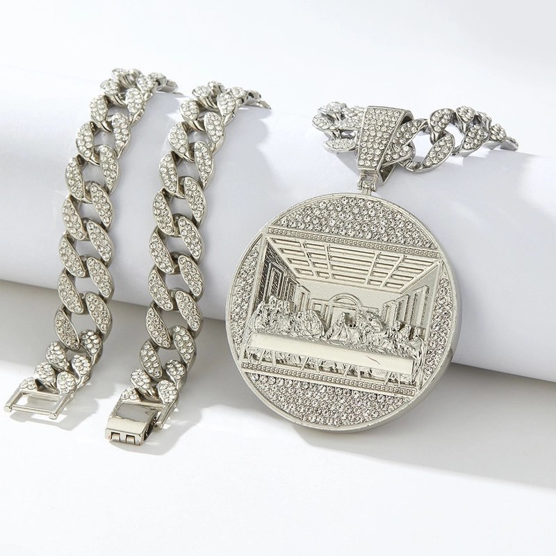 Hip Hop Exaggerated Large Disc Pendant Necklace Domineering Trendy Men’s Cool Cuban Necklace Rapper Ornament