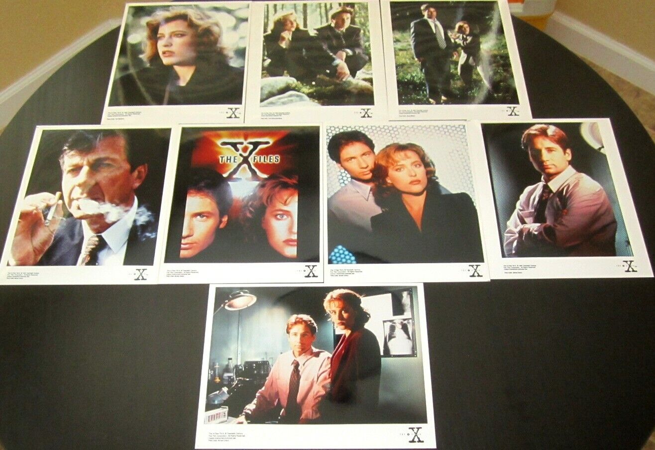 (8) X-Files 1995 8x10 original publicity Photo Poster paintings Gillian Anderson David Duchovny