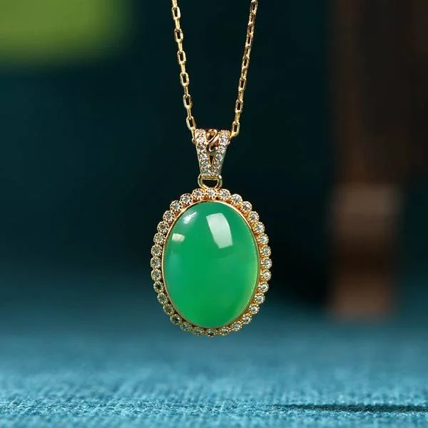 Natural Jade Antique Emerald Pendant Necklace