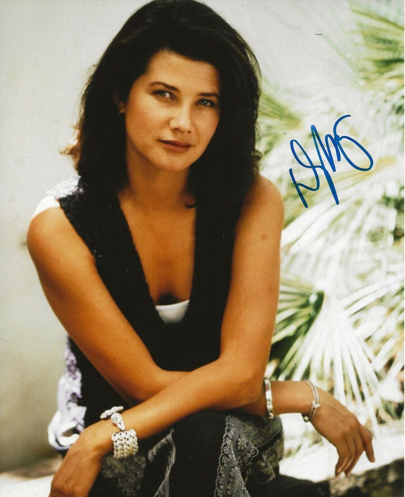 Daphne Zuniga signed Melrose Place 8x10 Photo Poster painting autographed Jo Reynolds