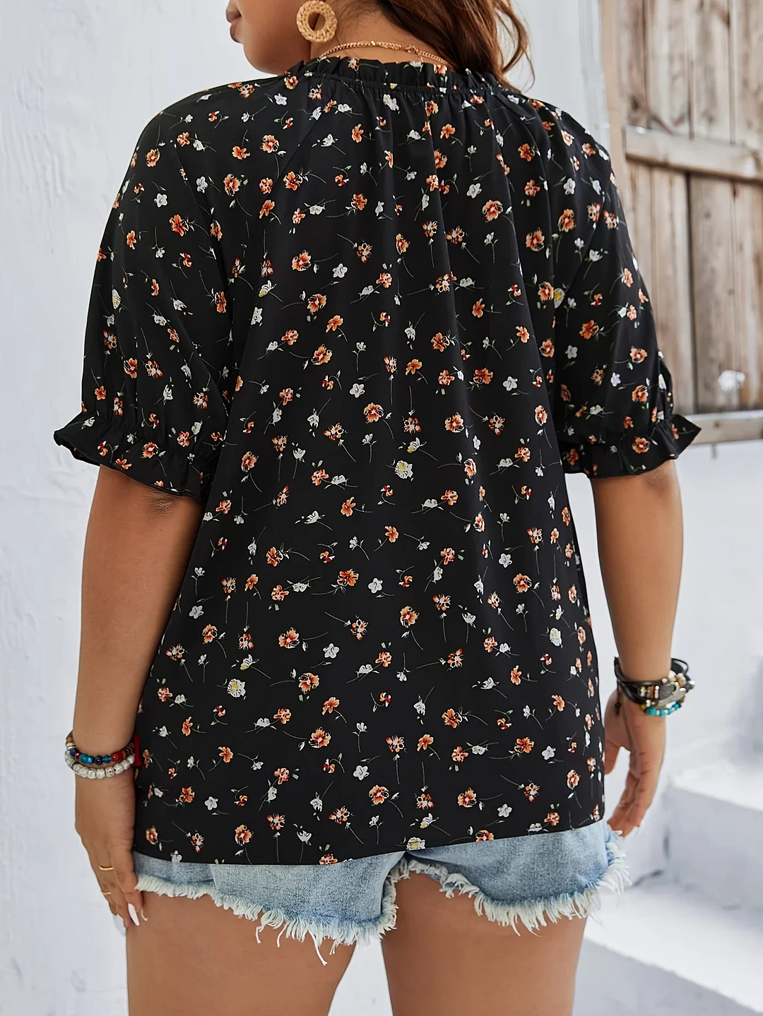 Uveng Uveng Plus-Size Women's Temperament Commuter Print V-Neck Short-Sleeved T-Shirt