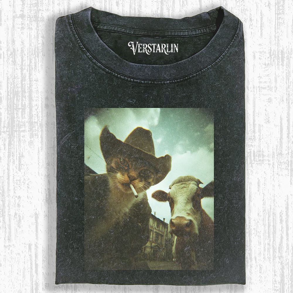 SMOKING CAT T-SHIRT
