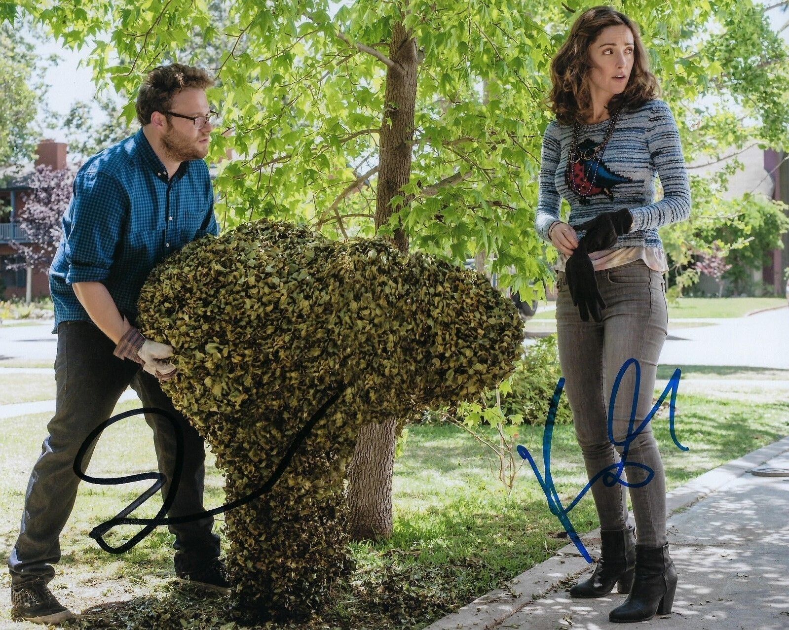 GFA Neighbors * SETH ROGEN & ROSE BYRNE * Signed Autograph 8x10 Photo Poster painting AD4 COA