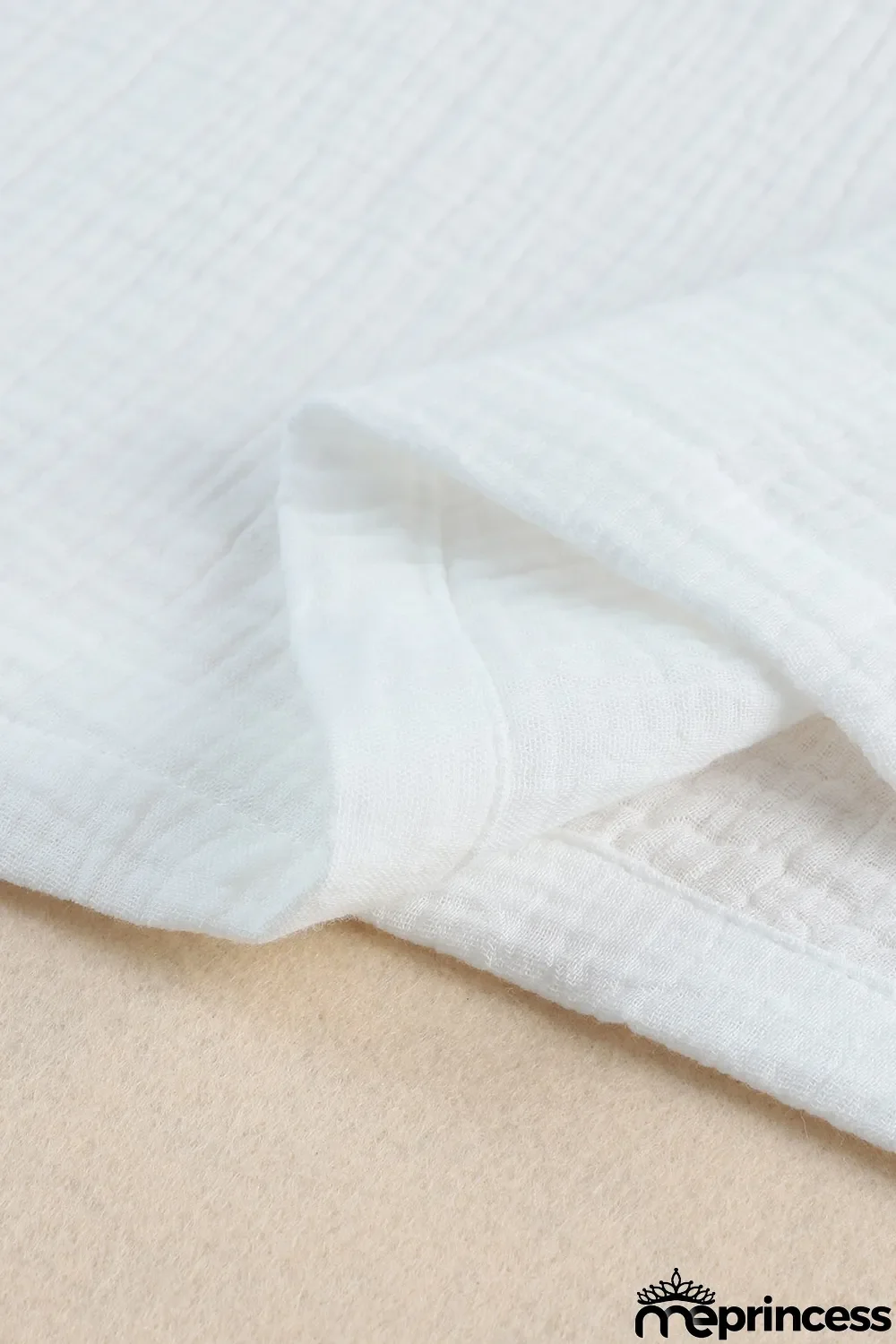 White Relaxed V Neck Blouse and Drawstring Raw Hem Shorts Set