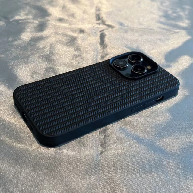 Black and White Shockproof Silicone Woven Phone Case 