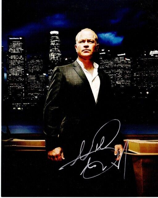 Neal McDonough Signed - Autographed Actor 8x10 inch Photo Poster painting with Certificate