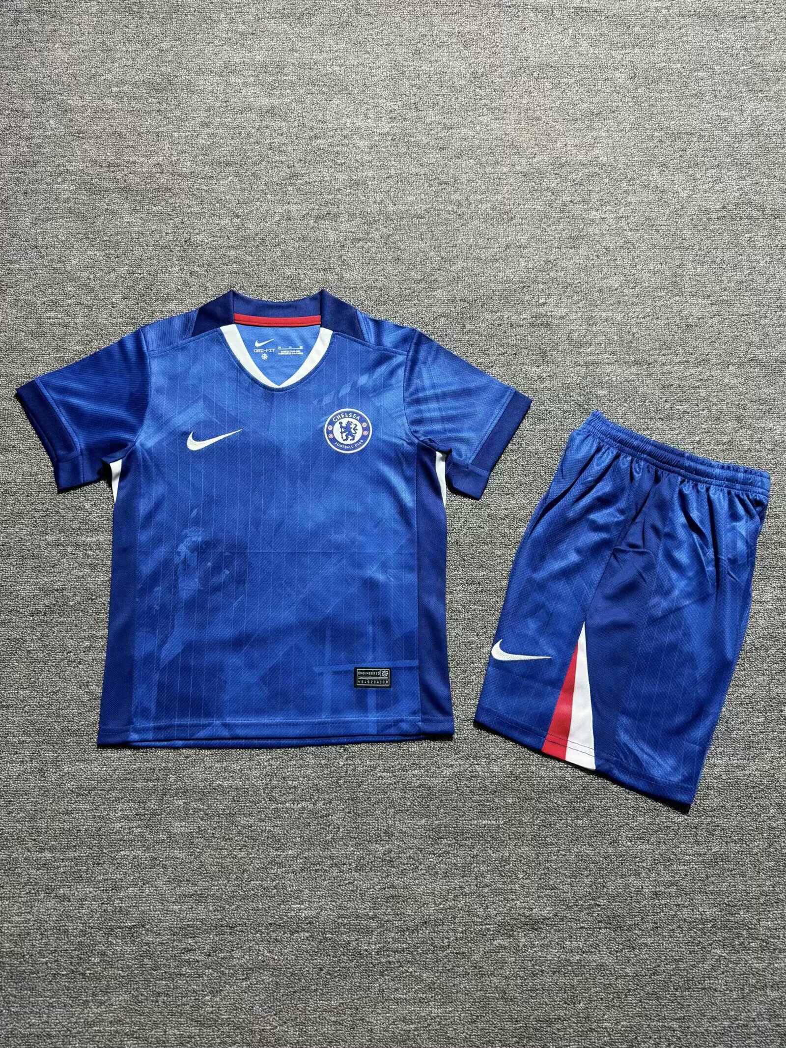 25/26 Chelsea Home Kids Kit Football Jersey Thai Quality