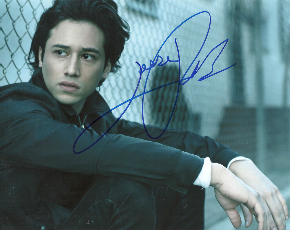 JESSE RATH 'DEFIANCE' ALAK TARR SIGNED 8X10 PICTURE *COA 2