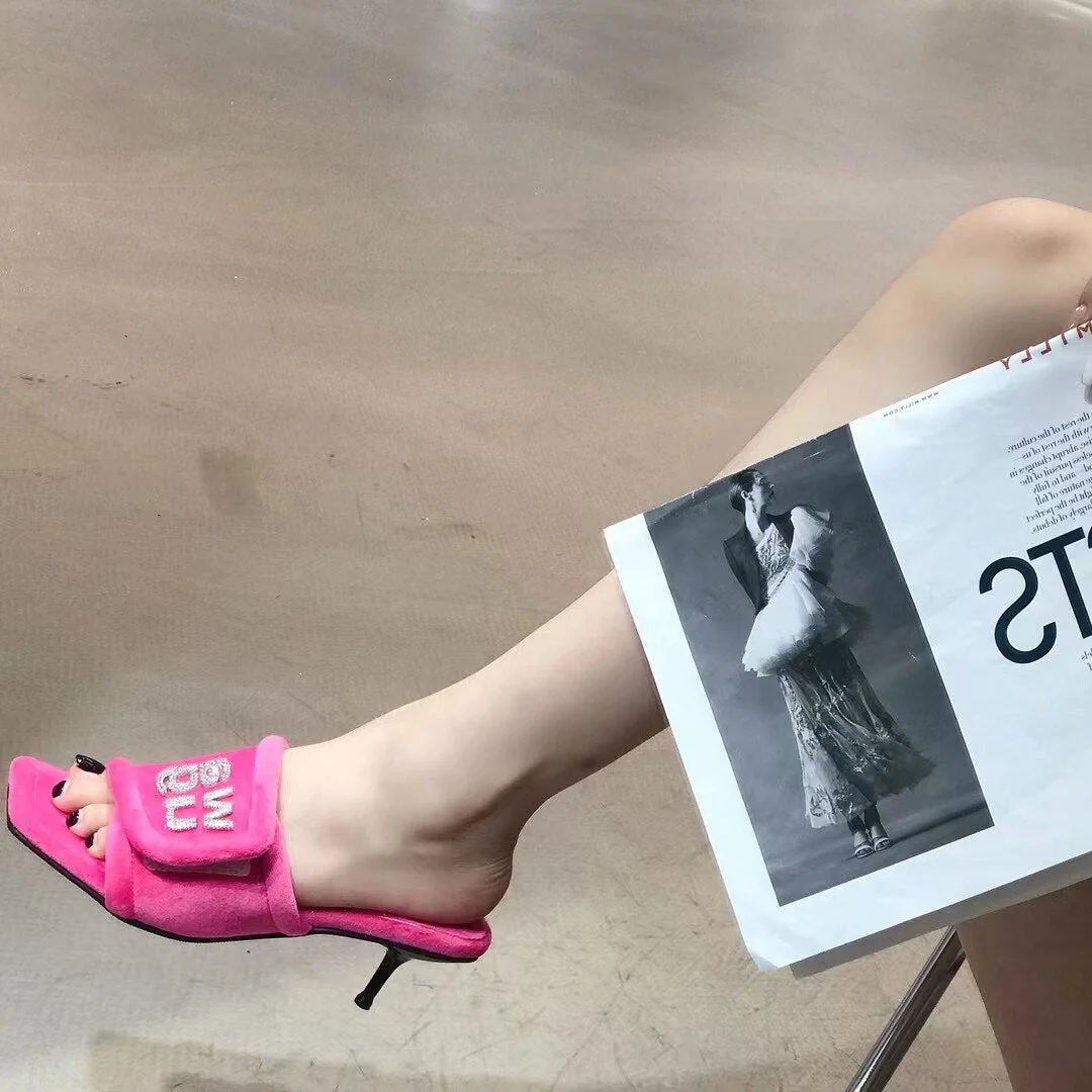 2021 Autumn Women's Cotton Velvet Slippers Ladies Square Toe Stilettos Slippers Female Winter Outwear Suede Candy Colors Sandals