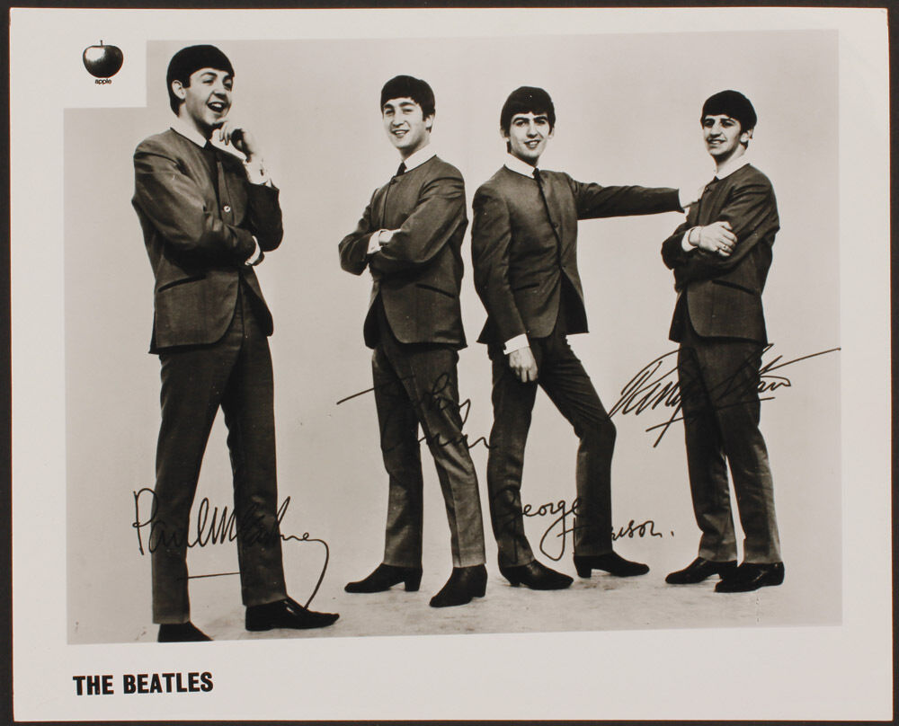 THE BEATLES Autographed Photo Poster paintinggraph - Pop Group - preprint